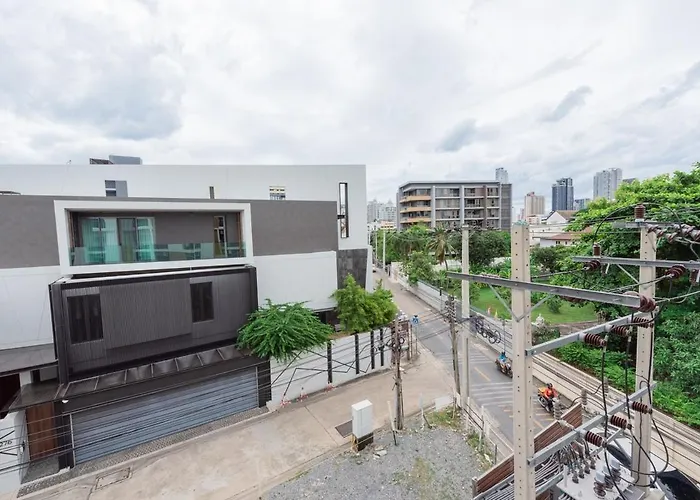 Quiet Bts Onnut Private 24hr Apartment Bangkok